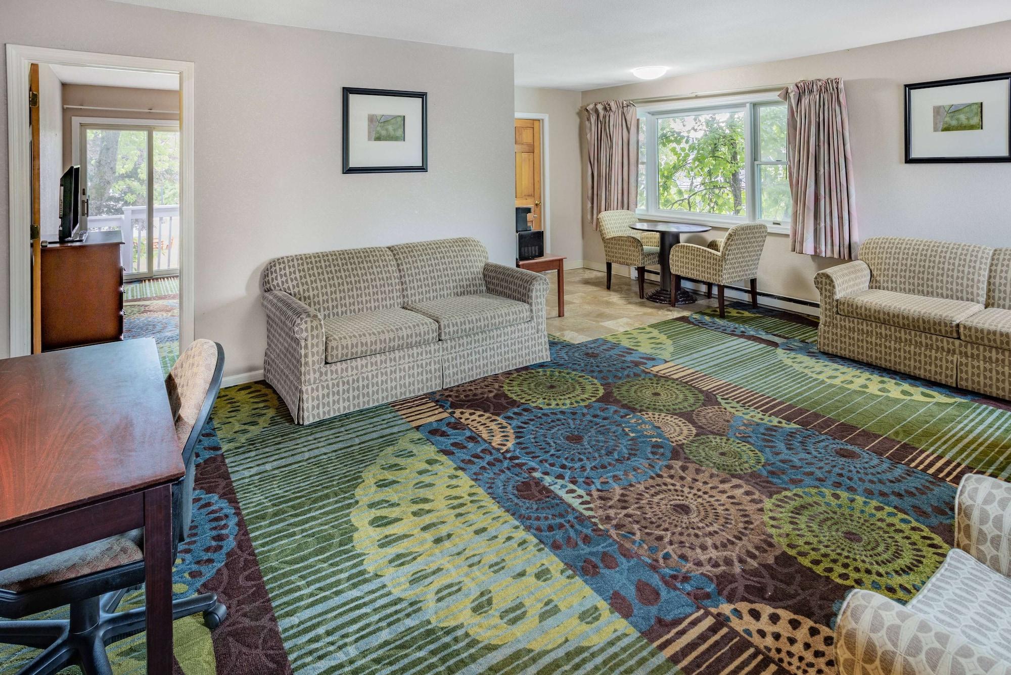 Travelodge By Wyndham Great Barrington Berkshires Bagian luar foto